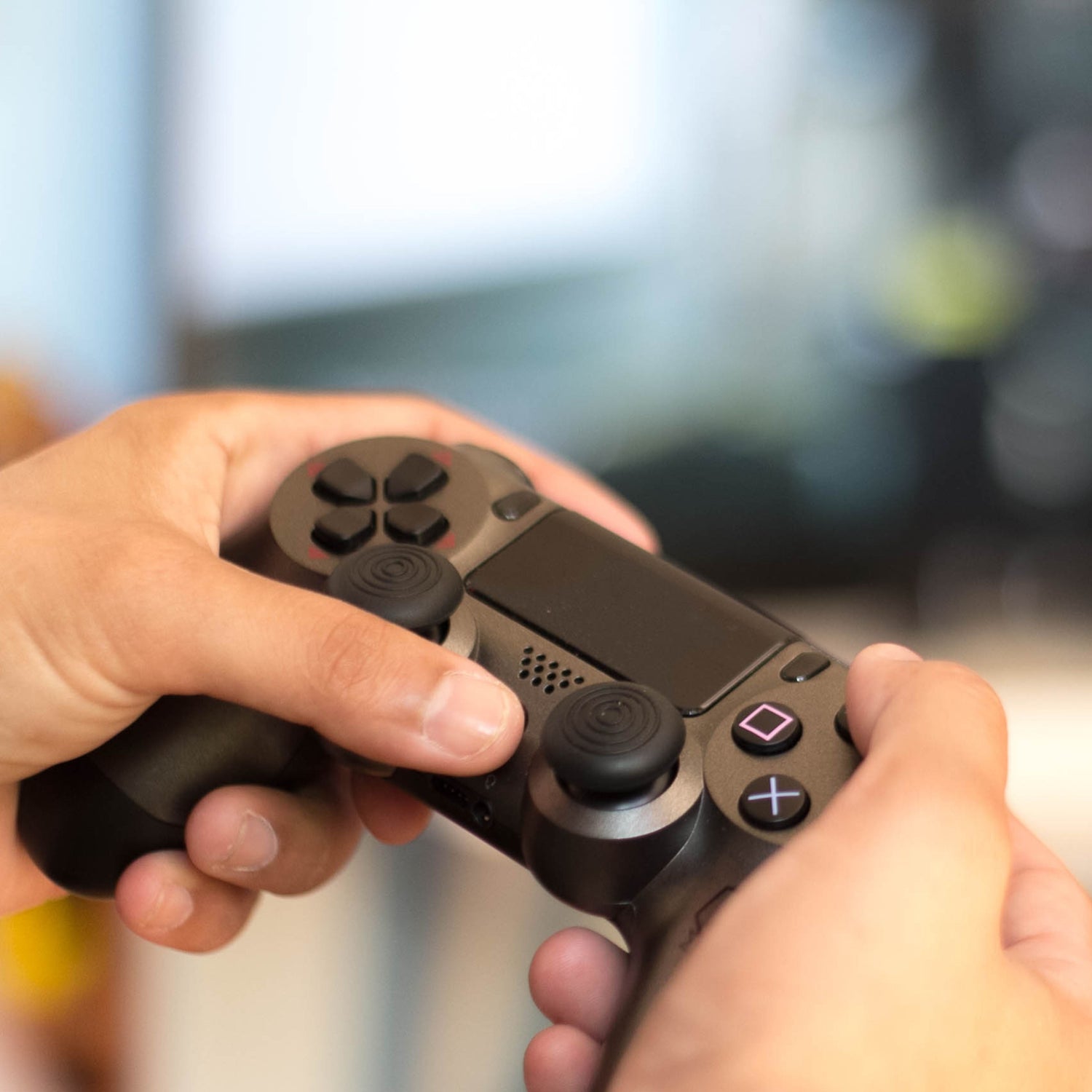 Gaming / Nintendo Switch / handheld consoles