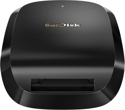 Extreme PRO CFexpress card reader – close-up front view of the card reader