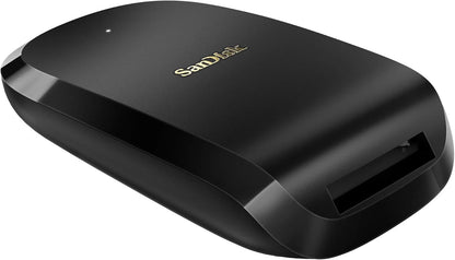 Extreme PRO CFexpress card reader – angled view of the card reader