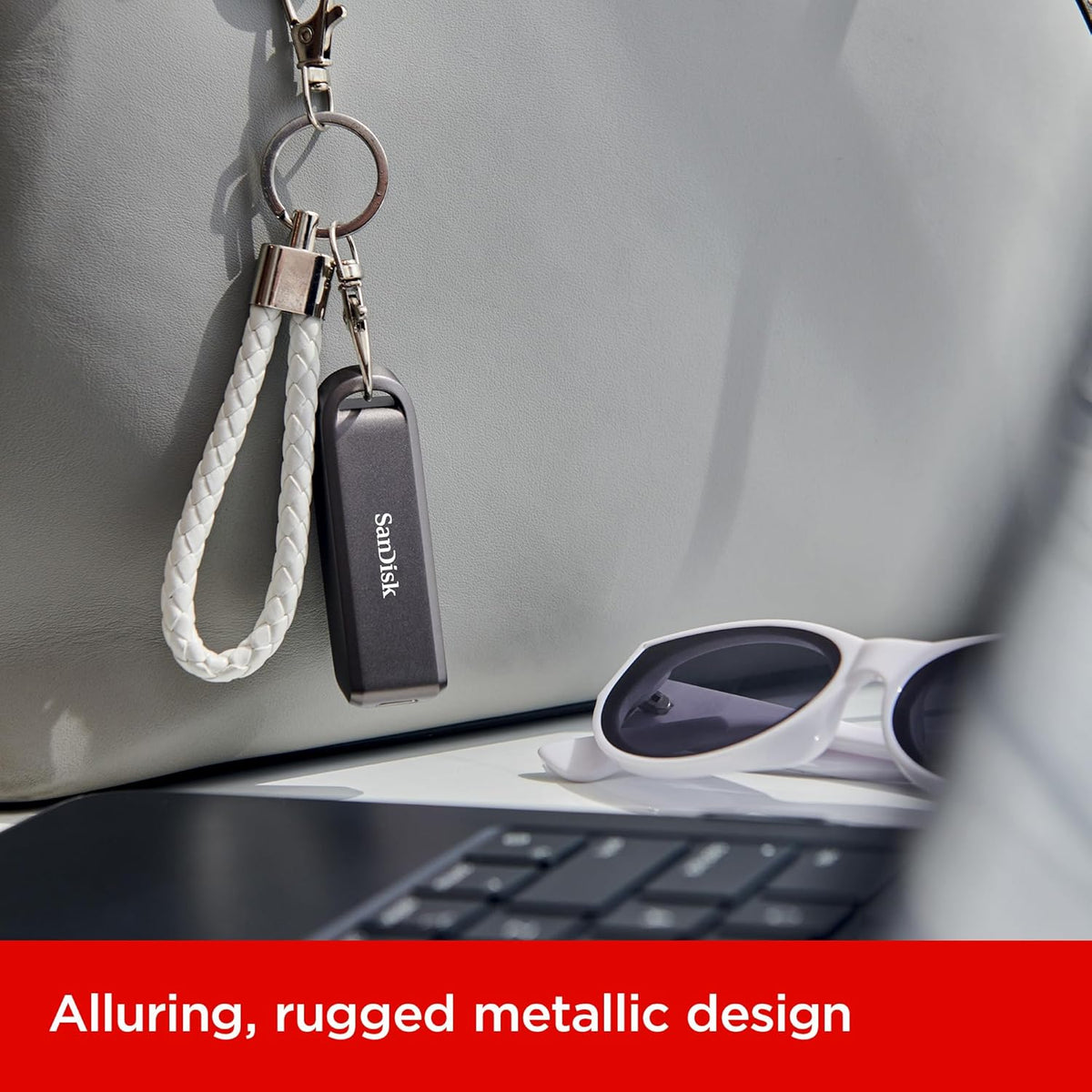 Extreme PRO USB-C flash drive – flash drive on a key ring, rugged metallic design