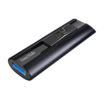 Extreme PRO USB 3.2 solid state flash drive – angled view of the flash drive with retractable connector